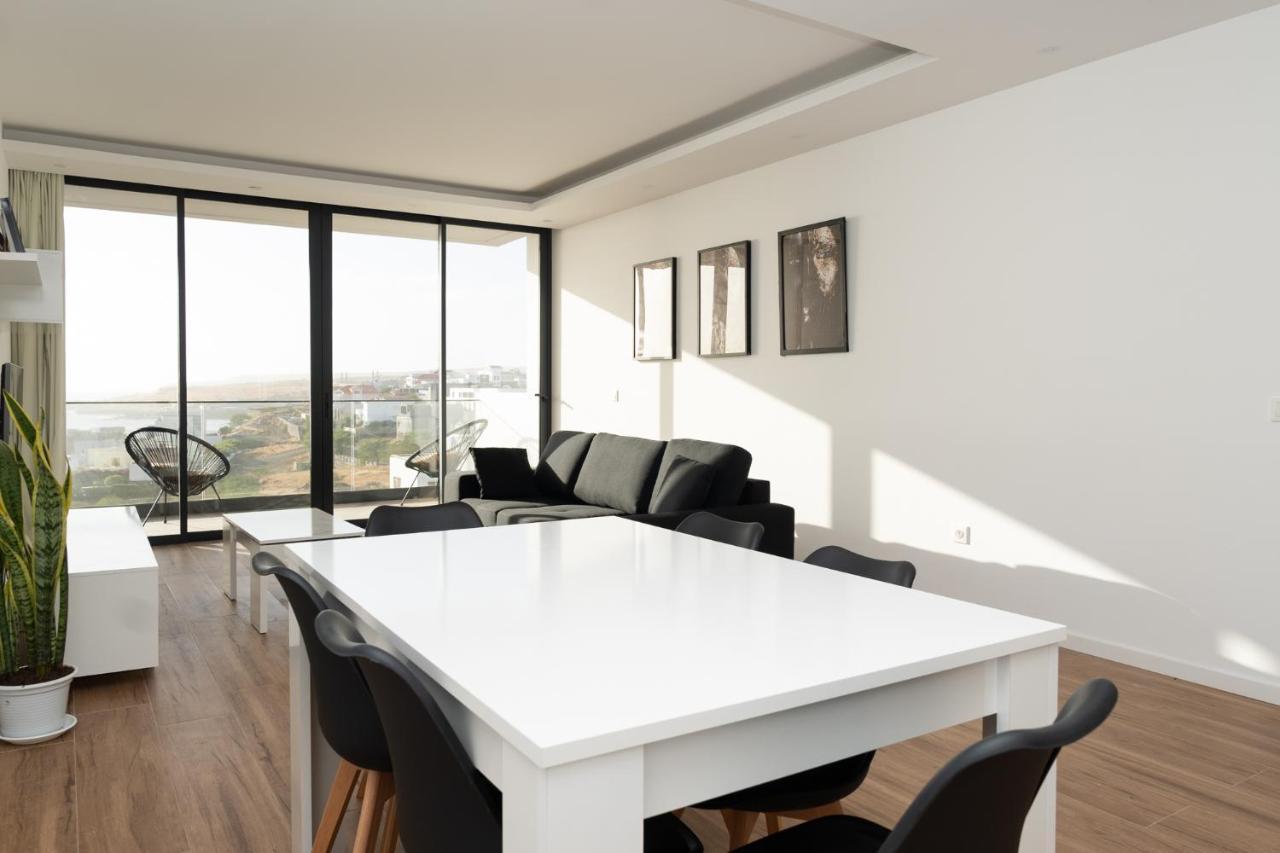 3 Bdr Aprt, Best Seaview, Rooftop Pool - Lcgr Πράγια Εξωτερικό φωτογραφία