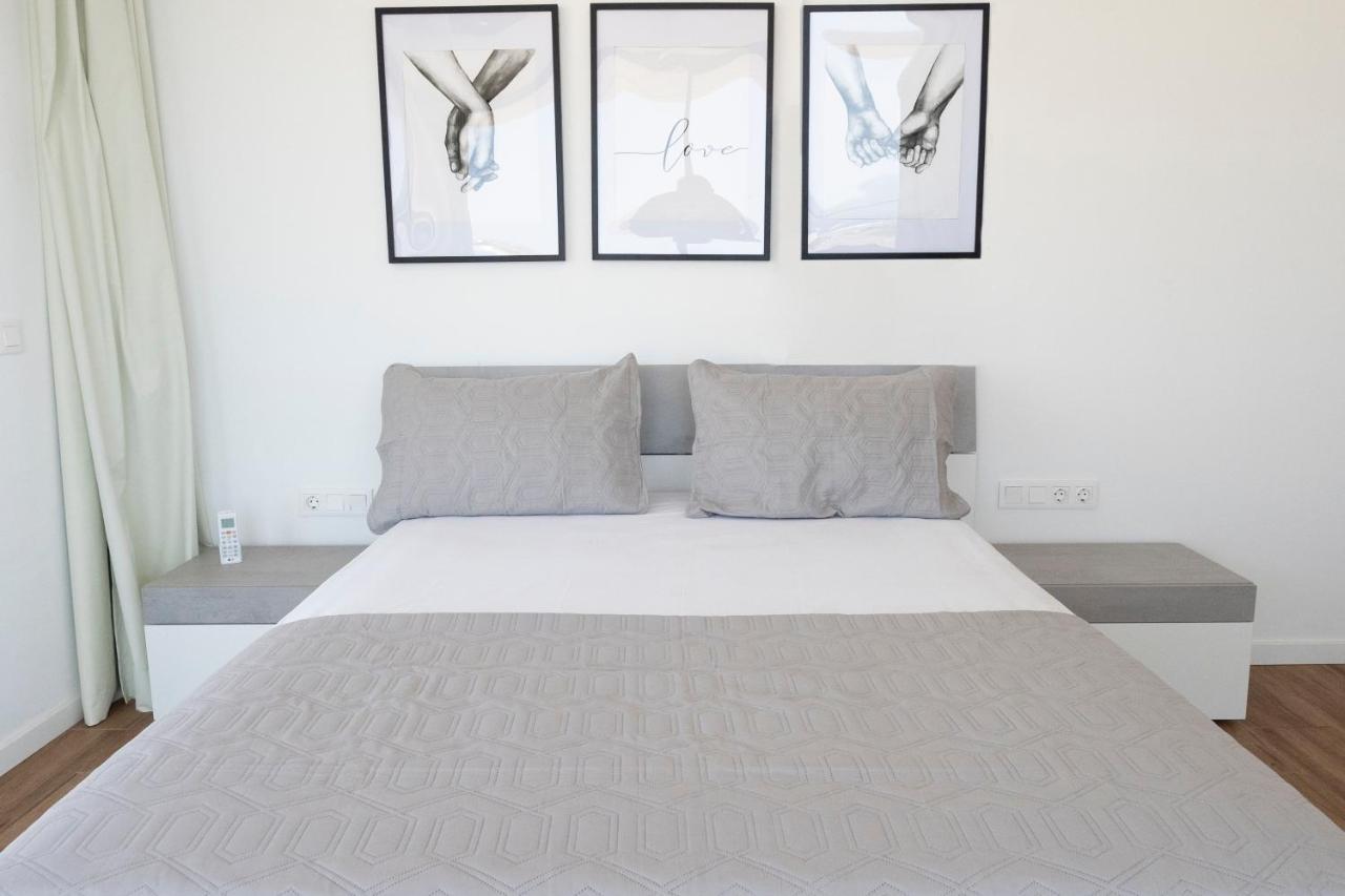 3 Bdr Aprt, Best Seaview, Rooftop Pool - Lcgr Πράγια Εξωτερικό φωτογραφία