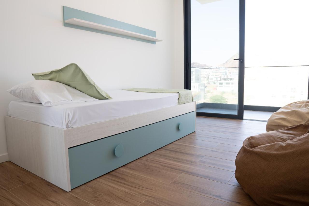 3 Bdr Aprt, Best Seaview, Rooftop Pool - Lcgr Πράγια Εξωτερικό φωτογραφία