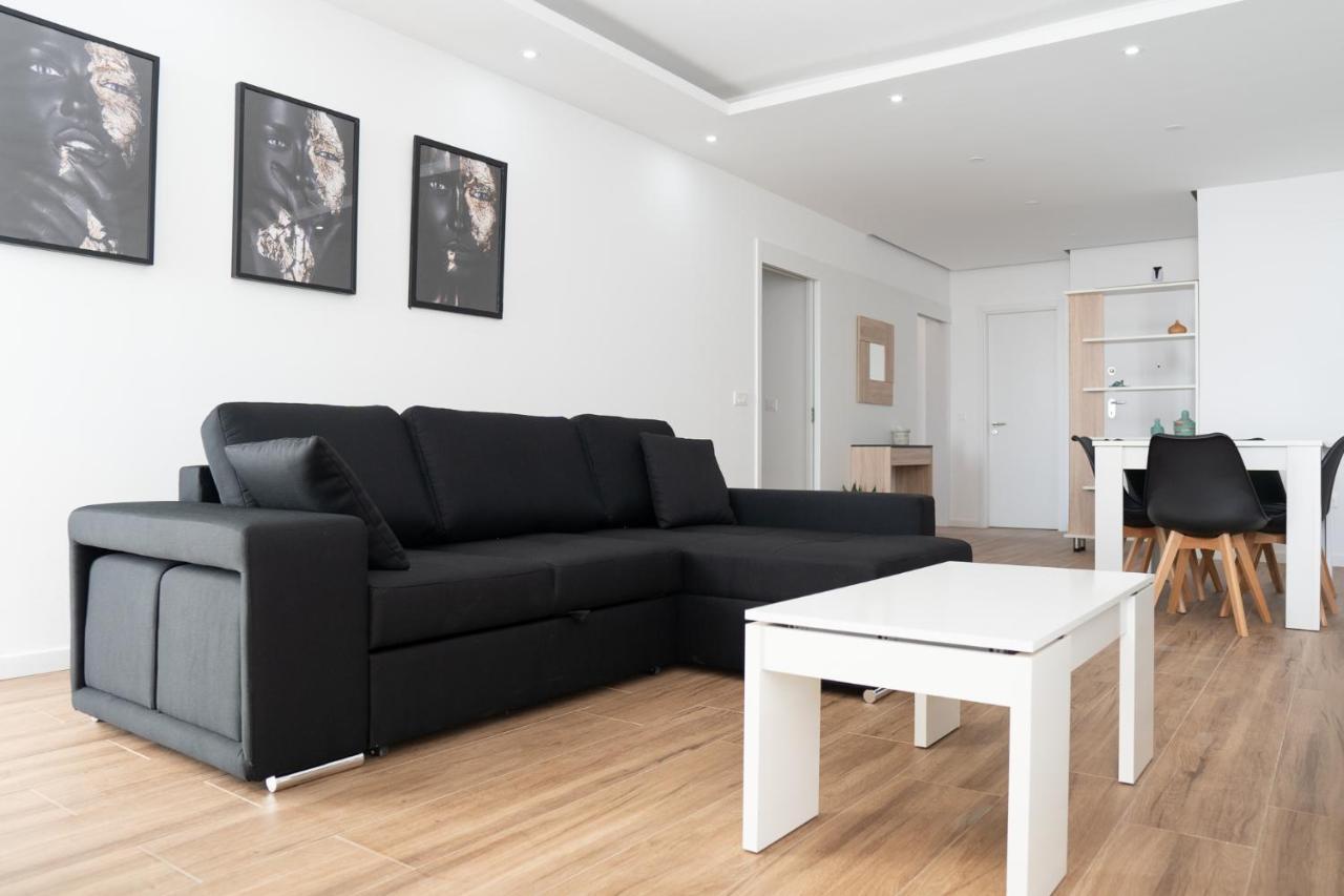 3 Bdr Aprt, Best Seaview, Rooftop Pool - Lcgr Πράγια Εξωτερικό φωτογραφία