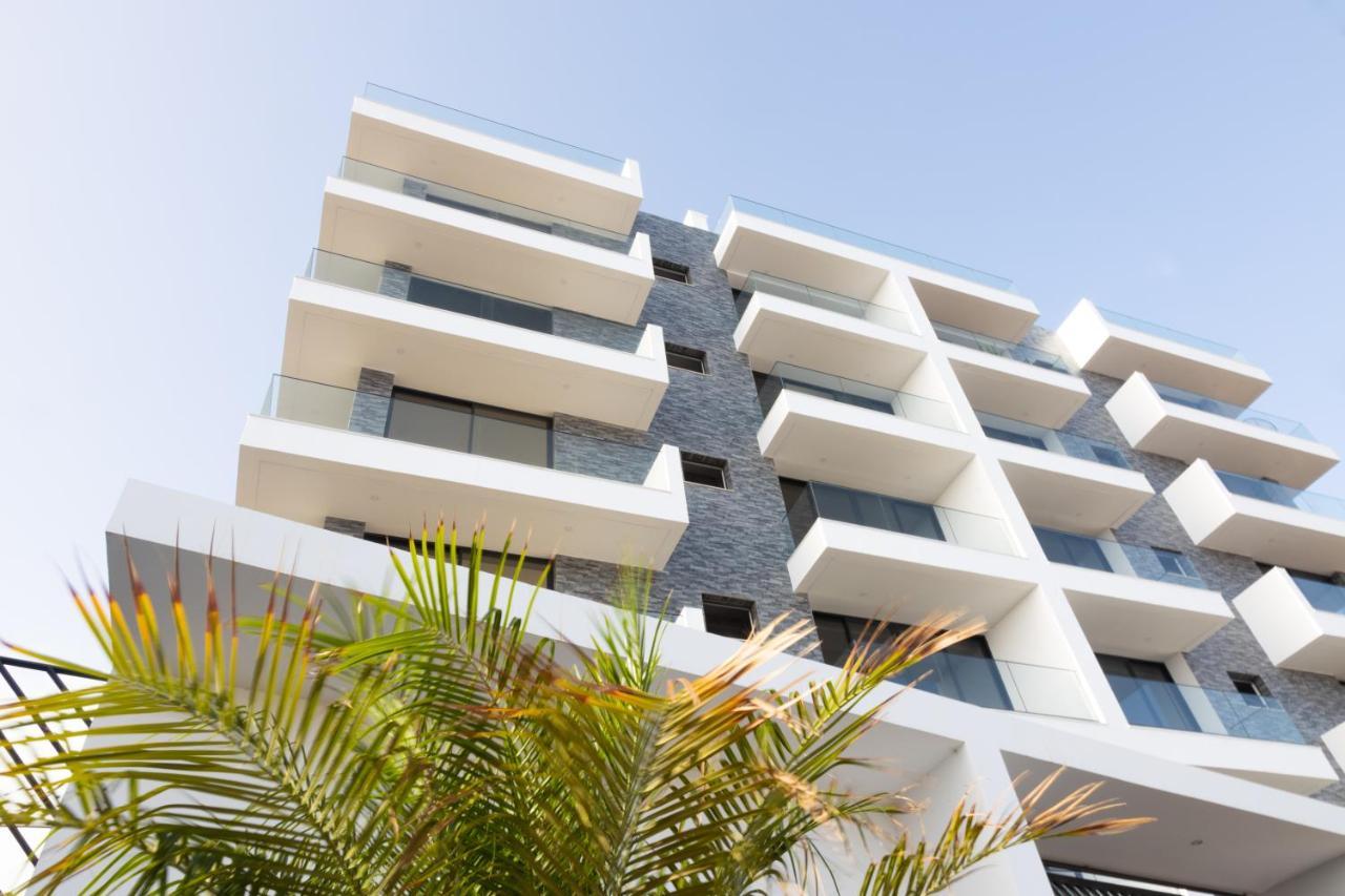 3 Bdr Aprt, Best Seaview, Rooftop Pool - Lcgr Πράγια Εξωτερικό φωτογραφία