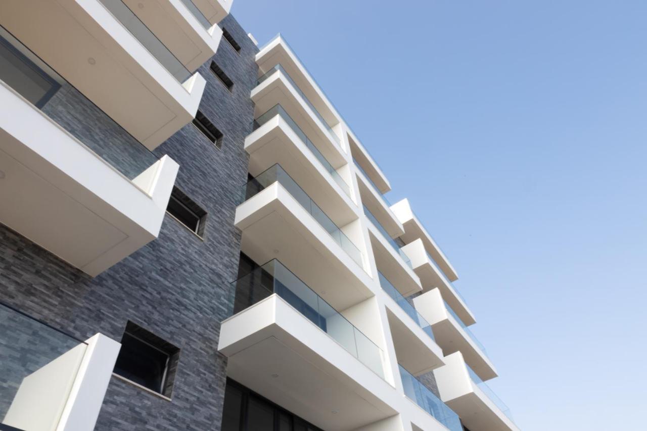 3 Bdr Aprt, Best Seaview, Rooftop Pool - Lcgr Πράγια Εξωτερικό φωτογραφία